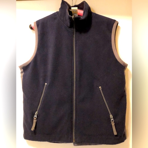 Gap reversible navy fleece vest - Girl’s large, women’s small - Picture 1 of 4